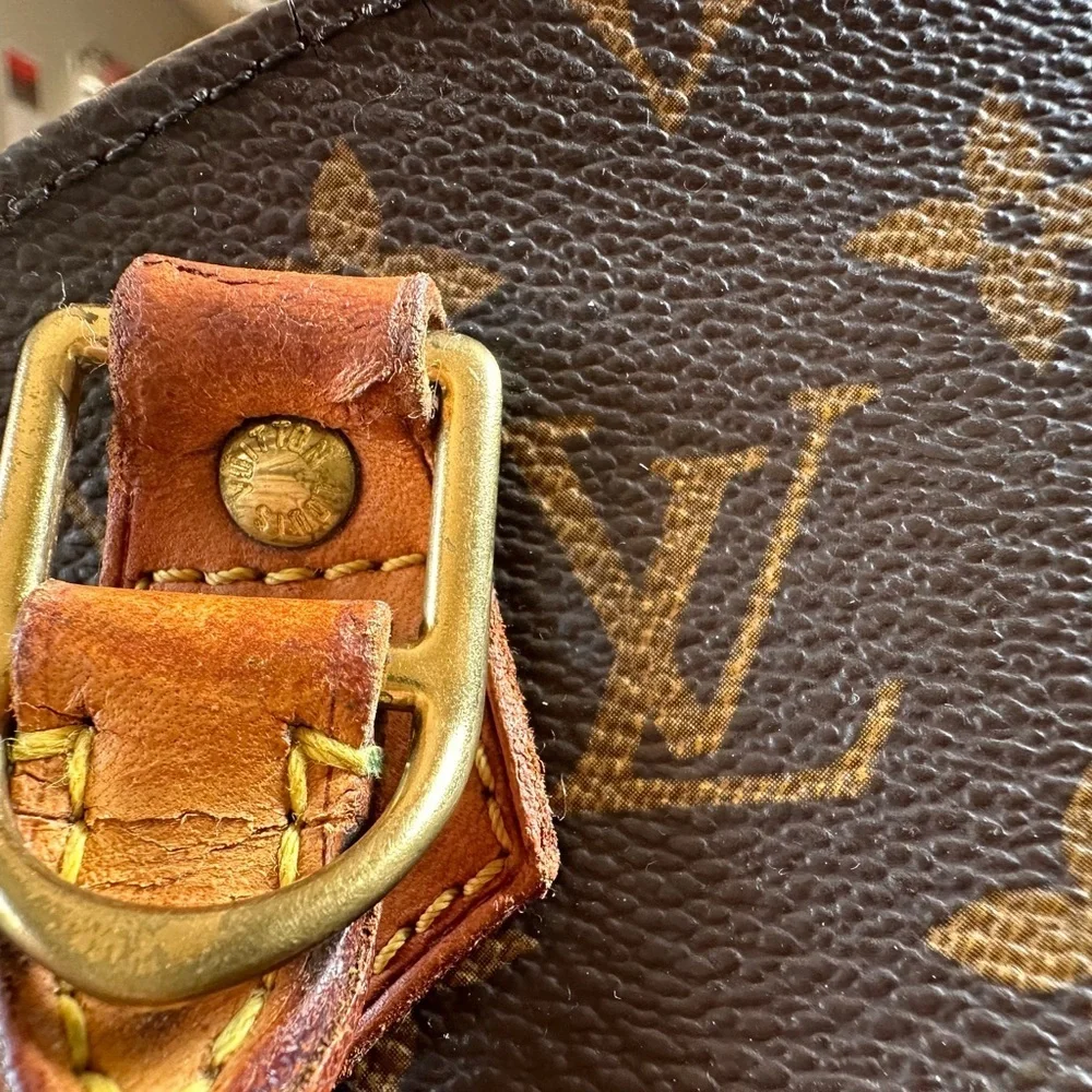 Louis Vuitton Ellipse PM Monogram Vintage Handbag